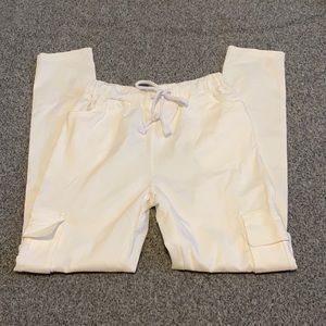 💞 5 for $10💞 White Cargo Style Pants